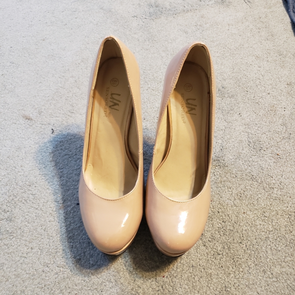 Shoe
